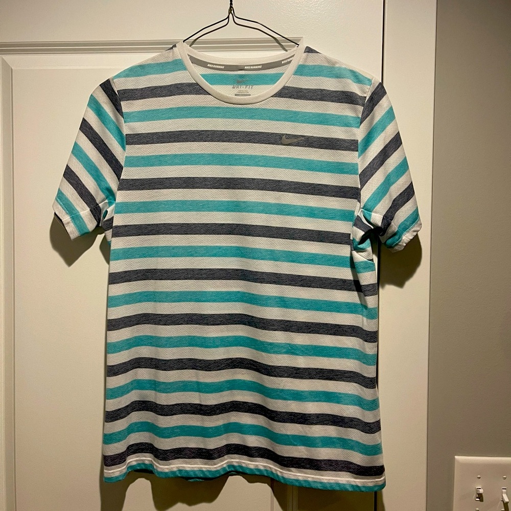 Men’s Nike Dri Fit Shirt Large